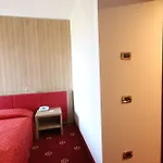 Hotel Rmh Raffaello Modena