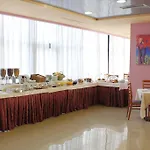 Rmh Raffaello Hotel