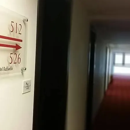 Rmh Raffaello Hotel Modena