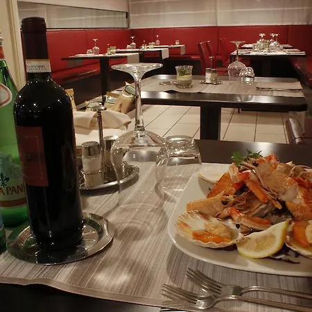 Szálloda Rmh Raffaello 4*