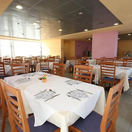 Hotell Rmh Raffaello Modena