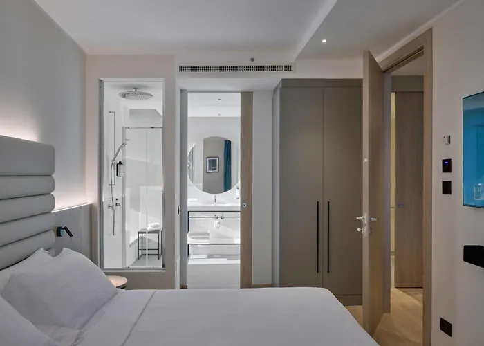 Готель Rmh Raffaello 4*