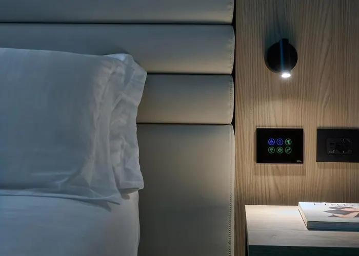 Готель Rmh Raffaello 4*