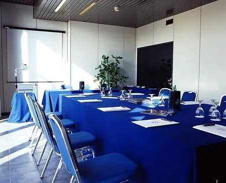 Готель Rmh Raffaello